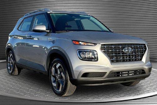 Shimmering Silver 2026 Hyundai VENUE SEL