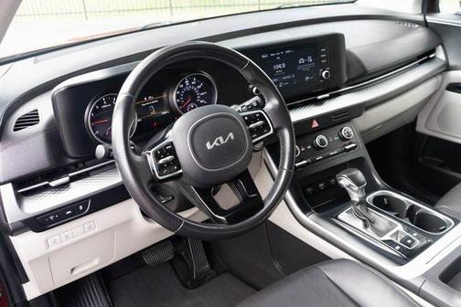 2022 Kia Carnival LXS