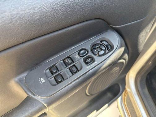 2005 Dodge Ram 2500 SLT Quad Cab