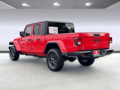2025 Jeep Gladiator Sport S
