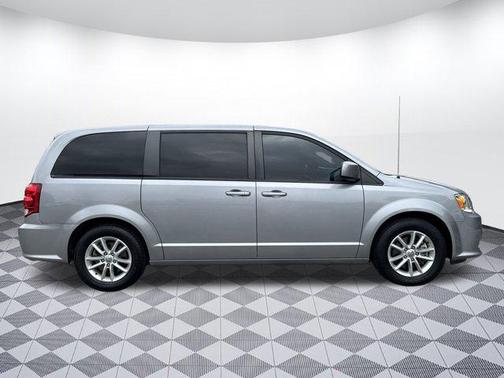 2020 Dodge Grand Caravan SE