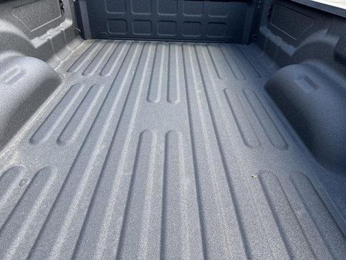 2025 RAM 2500 Tradesman Crew Cab 4x4 8' Box