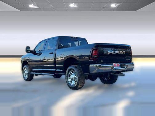 2026 RAM 3500 Tradesman Crew Cab 4x4 6'4' Box