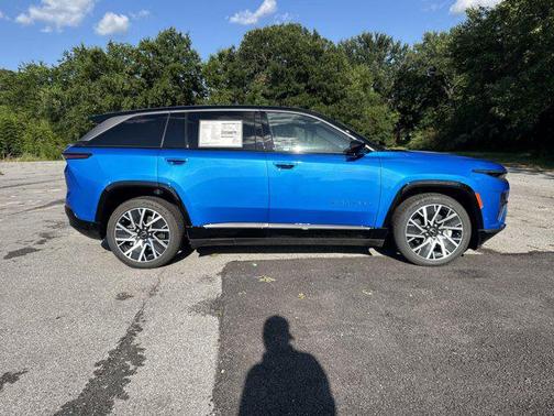 2025 Jeep Wagoneer S Limited