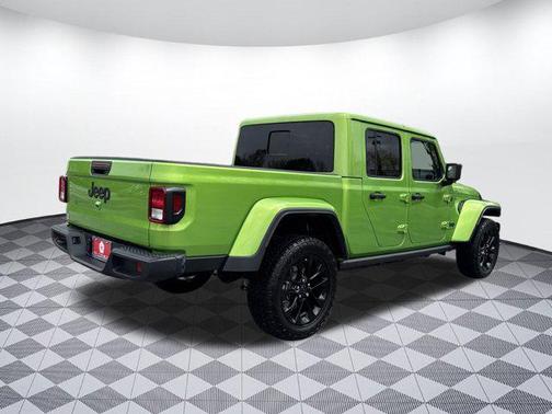 2025 Jeep Gladiator Nighthawk