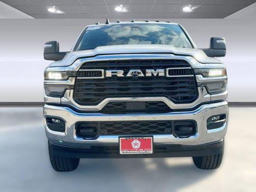 2026 RAM 3500 Tradesman Crew Cab 4x4 8' Box