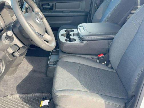 2026 RAM 3500 Tradesman Crew Cab 4x4 8' Box