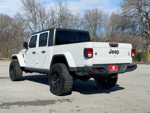 2021 Jeep Gladiator Willys 4x4