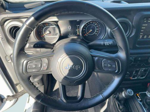 2021 Jeep Gladiator Willys 4x4