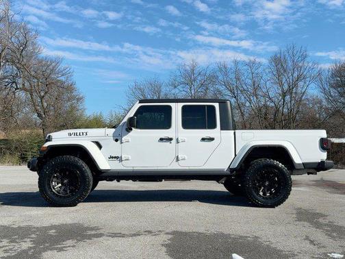 2021 Jeep Gladiator Willys 4x4