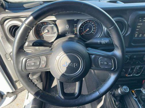 2021 Jeep Gladiator Willys 4x4