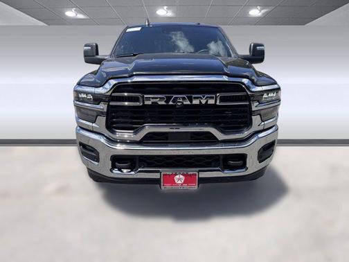 2025 RAM 2500 Tradesman Crew Cab 4x4 8' Box