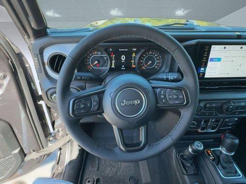 2025 Jeep Gladiator Sport S