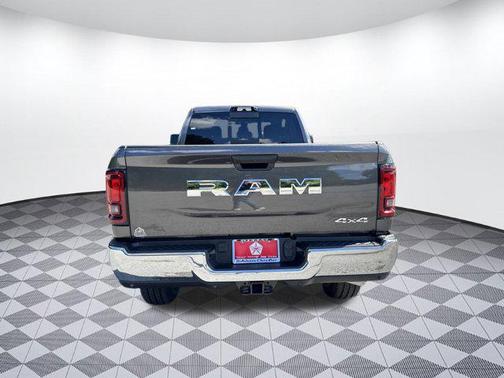 2025 RAM 3500 Tradesman Crew Cab 4x4 8' Box