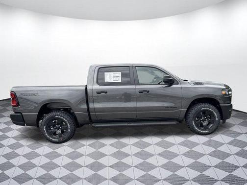 2025 RAM 1500 Warlock Crew Cab 4x4 5'7' Box
