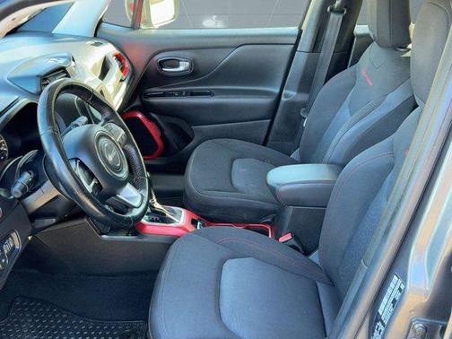 2018 Jeep Renegade Trailhawk