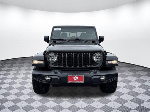 2025 Jeep Gladiator Nighthawk