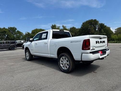 2025 RAM 2500 Laramie Crew Cab 4x4 6'4' Box