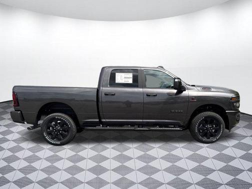 2025 RAM 2500 Lone Star Crew Cab 4x4 6'4' Box