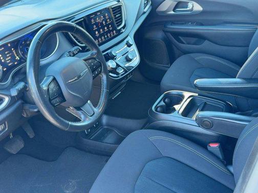 2020 Chrysler Pacifica Touring