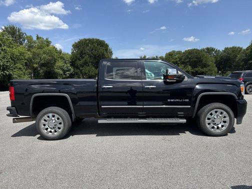 2017 GMC Sierra 2500 Denali