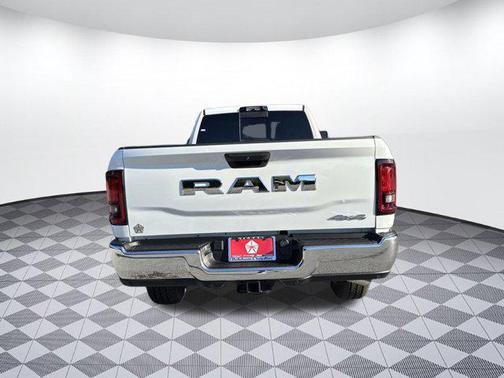 2025 RAM 3500 Tradesman Crew Cab 4x4 8' Box
