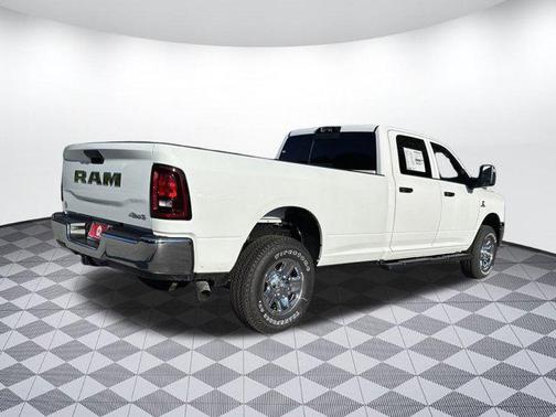 2025 RAM 3500 Tradesman Crew Cab 4x4 8' Box