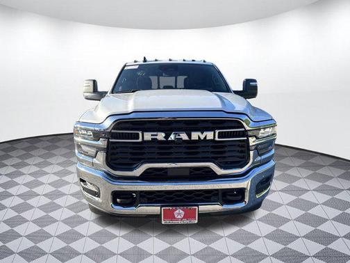2025 RAM 3500 Tradesman Crew Cab 4x4 8' Box