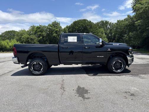 2025 RAM 2500 Laramie Crew Cab 4x4 6'4' Box
