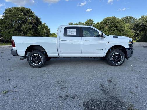 2025 RAM 2500 Laramie Crew Cab 4x4 6'4' Box