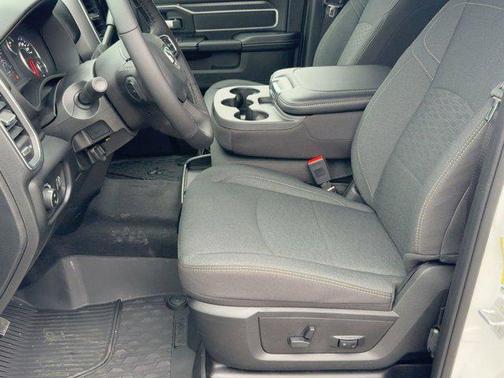 2026 RAM 2500 Lone Star Crew Cab 4x4 6'4' Box