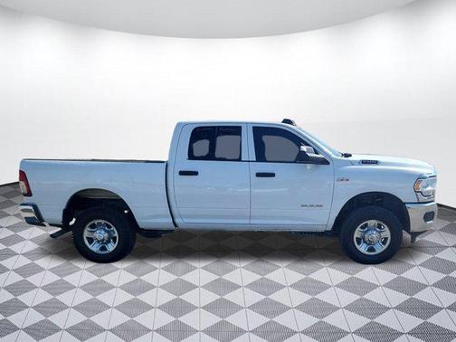 2021 RAM 2500 Tradesman Crew Cab 4x4 6'4' Box