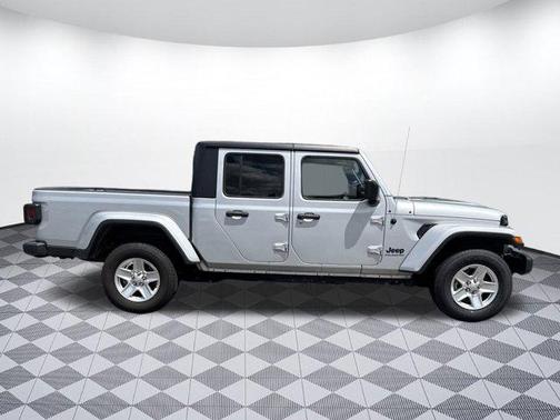 2023 Jeep Gladiator Sport S