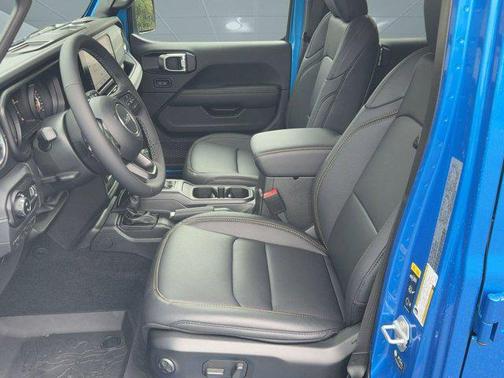 2025 Jeep Gladiator High Tide