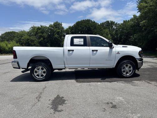 2025 RAM 2500 Lone Star Crew Cab 4x4 6'4' Box