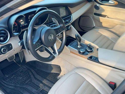 2018 Alfa Romeo Giulia Ti Lusso