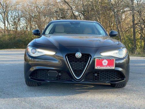 2018 Alfa Romeo Giulia Ti Lusso