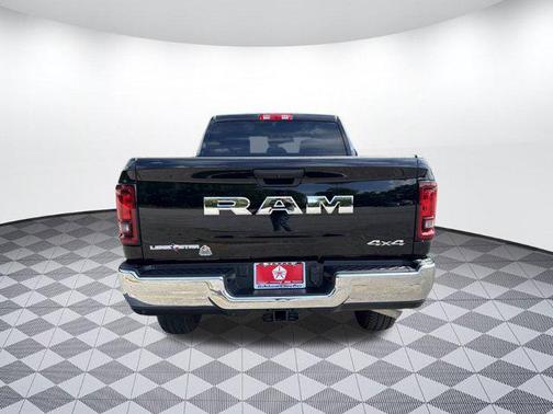 2025 RAM 2500 Lone Star Crew Cab 4x4 6'4' Box