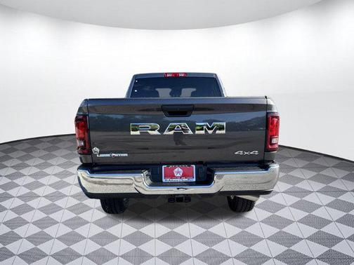 2025 RAM 2500 Lone Star Crew Cab 4x4 6'4' Box