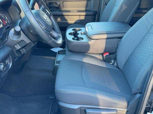 2026 RAM 3500 Tradesman Crew Cab 4x4 8' Box