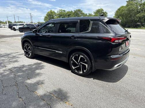 2022 Mitsubishi Outlander SE 2.5 2WD