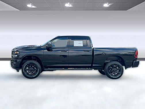 2026 RAM 2500 Tradesman Crew Cab 4x4 6'4' Box