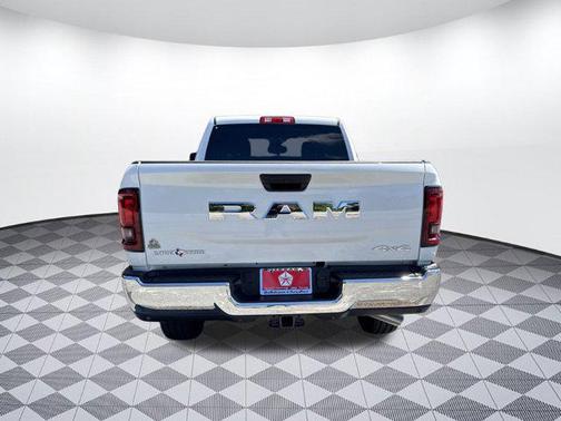 2025 RAM 2500 Lone Star Crew Cab 4x4 6'4' Box