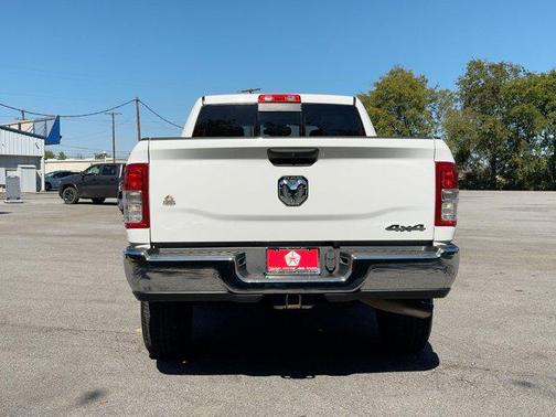 2019 RAM 2500 Tradesman Crew Cab 4x4 6'4' Box