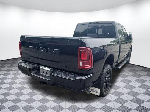 2025 RAM 2500 Big Horn Crew Cab 4x4 6'4' Box