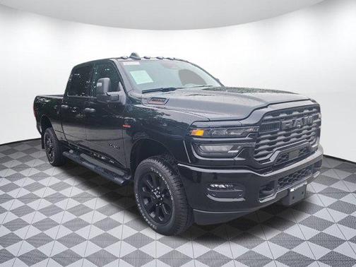 2025 RAM 2500 Big Horn Crew Cab 4x4 6'4' Box