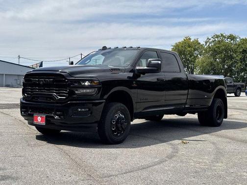 2025 RAM 3500 Big Horn Crew Cab 4x4 8' Box