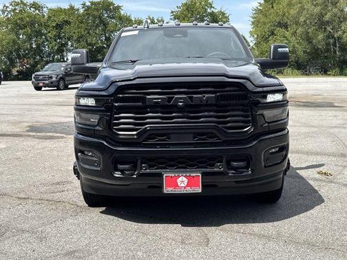 2025 RAM 3500 Big Horn Crew Cab 4x4 8' Box
