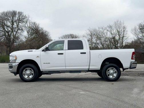 2021 RAM 2500 Tradesman Crew Cab 4x4 6'4' Box