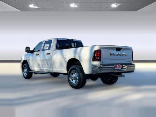 2026 RAM 3500 Tradesman Crew Cab 4x4 8' Box